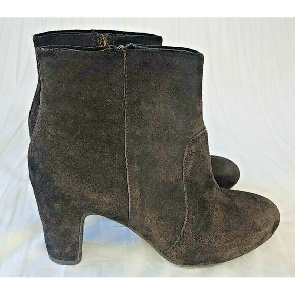 Kenneth Cole Reaction Zip Boot Bootie 6.5 M  Brown Suede “Look Over Here” - Picture 3 of 9